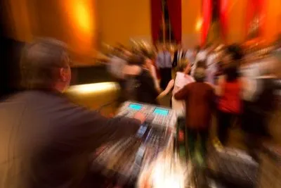 DJ-VoMo-All-Hit-Music-Experience