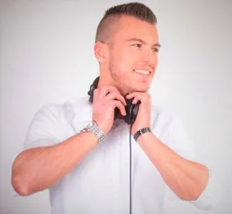 DJ Andy Brix