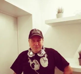 Dj - Service