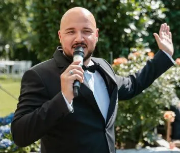 Vincent – Hochzeitsmoderator mit Erfahrung