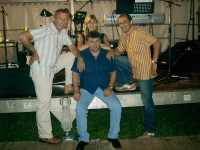 HERZBLATT-BAND